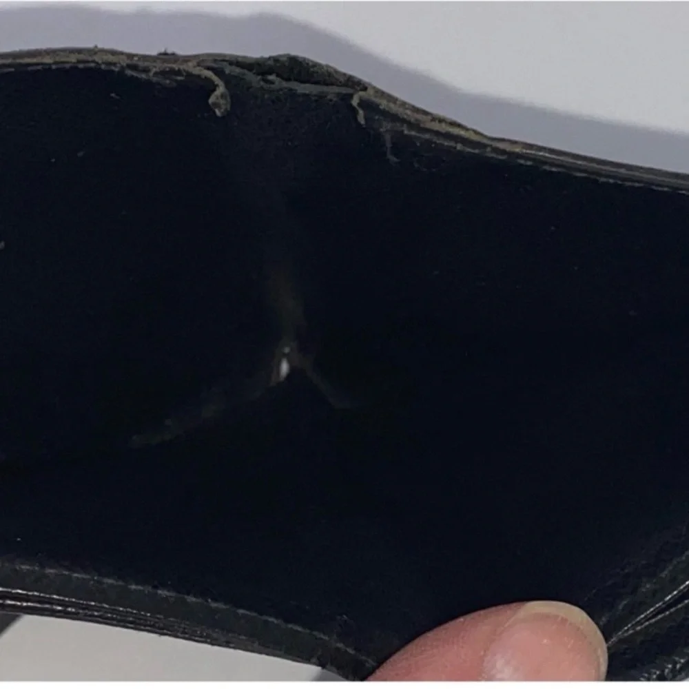Louis Vuitton Marco Wallet - Picture 8 of 13